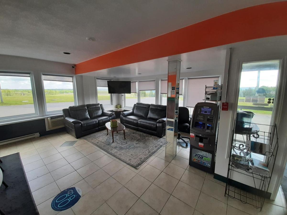 Howard Johnson By Wyndham Woodstock Nb Luaran gambar
