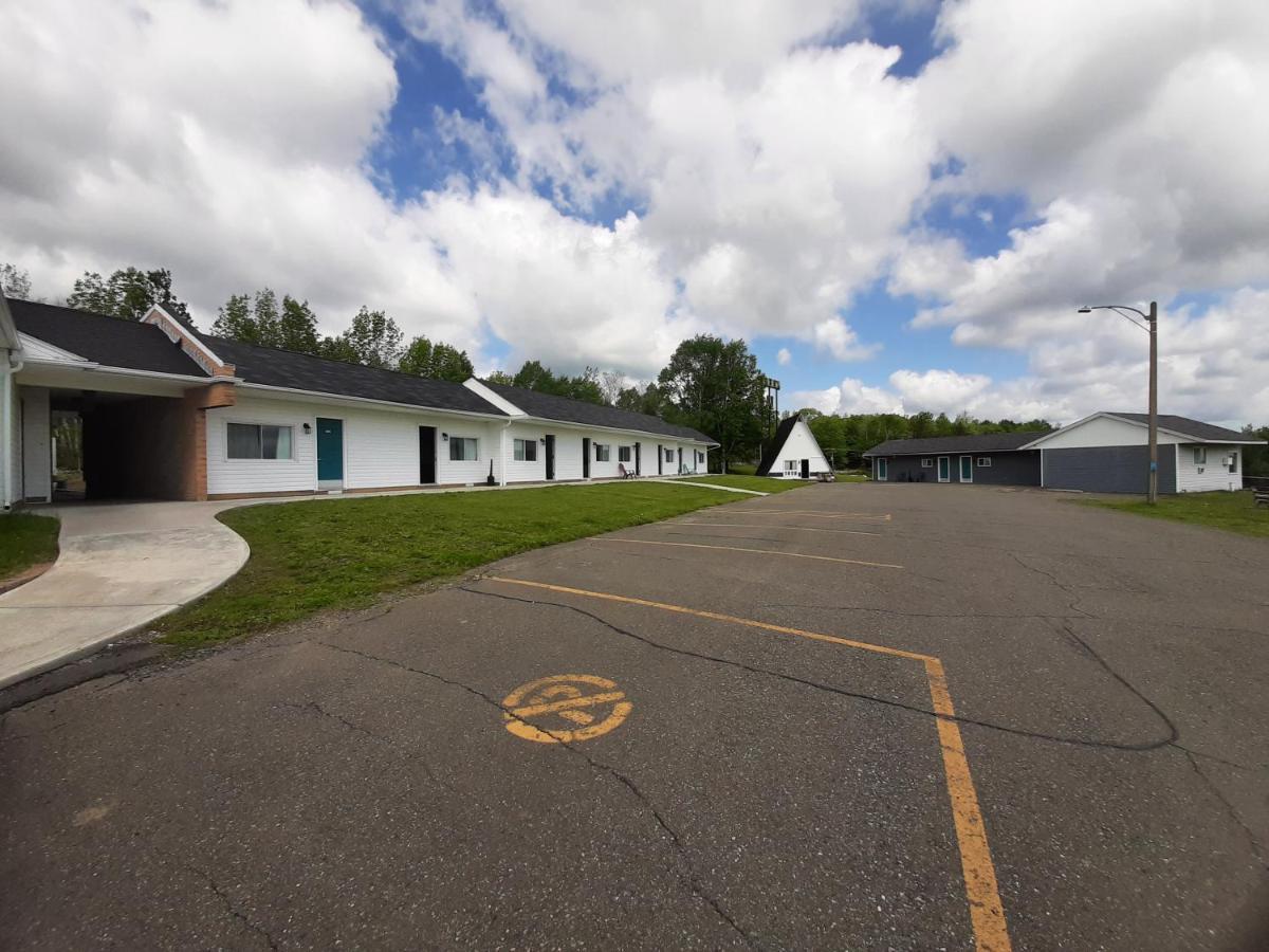 Howard Johnson By Wyndham Woodstock Nb Luaran gambar
